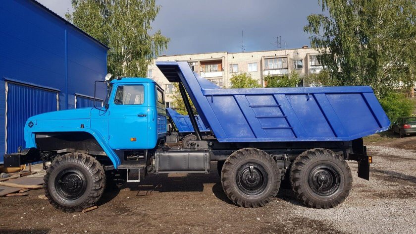 Самосвал урал
