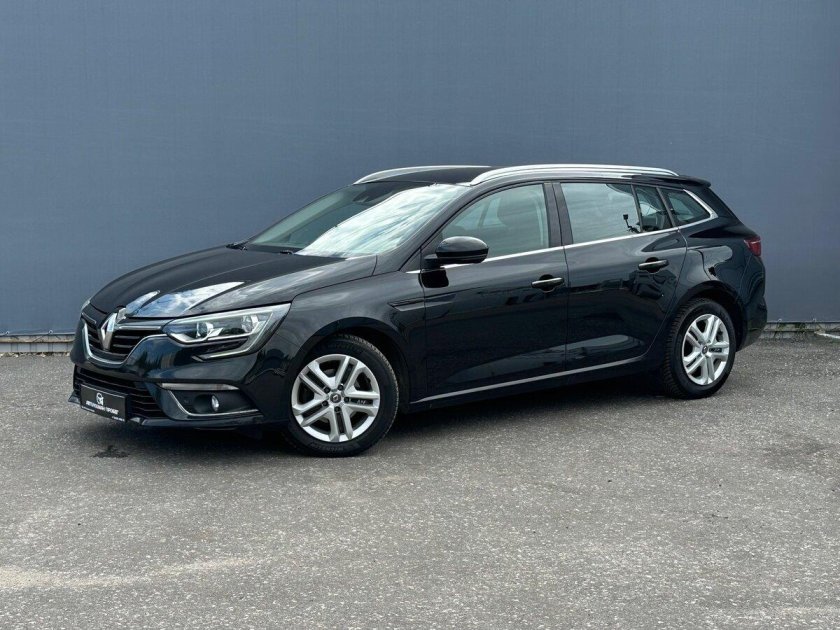 Рено Меган универсал 2023