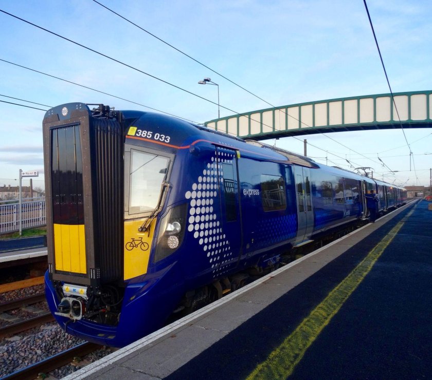 Scotrail class 385