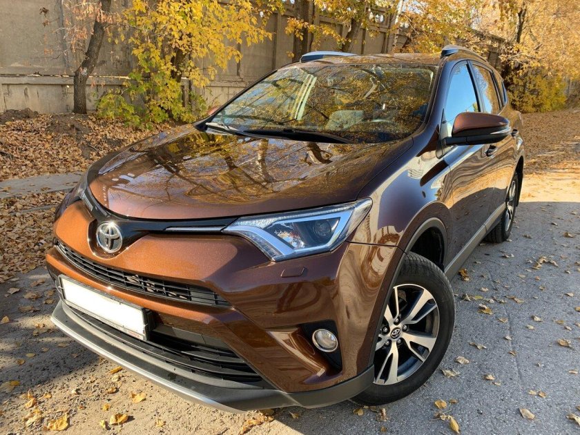 Тойота рав 4 коричневая