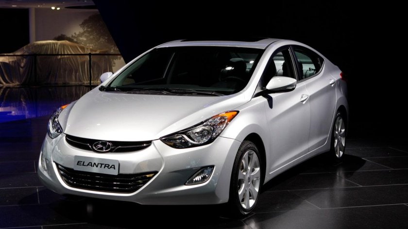 Hyundai Elantra 2012