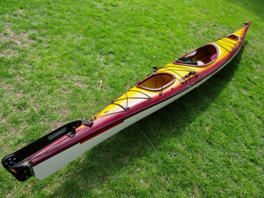 Байдарка каяк