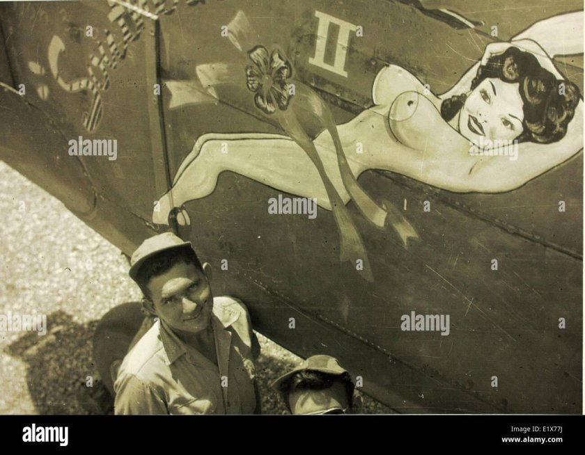 Рисунки на фюзеляжах самолетов