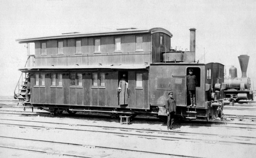 Паровозо-вагон Коломенского завода