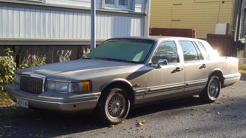 Lincoln Town car 1993