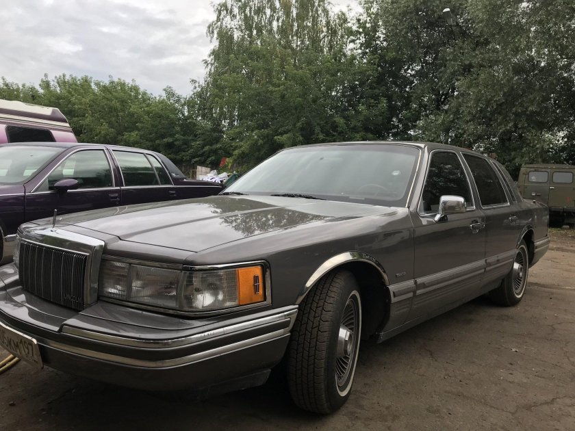 Lincoln Town car 1992