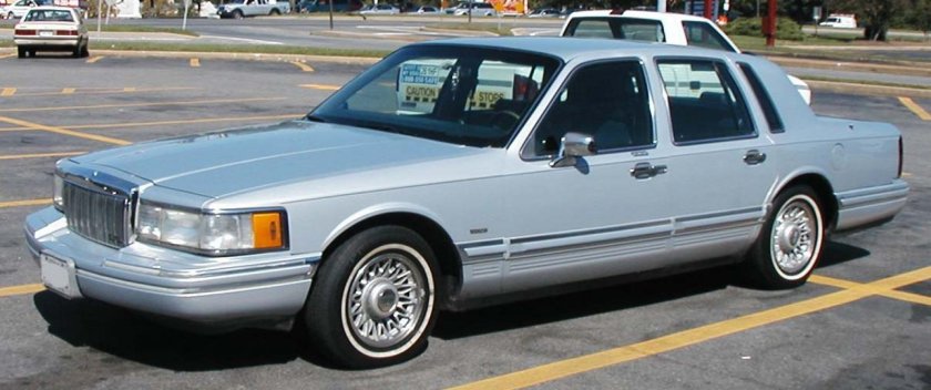 Lincoln Town car 1990