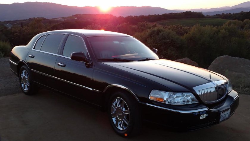 Lincoln Town car 2010