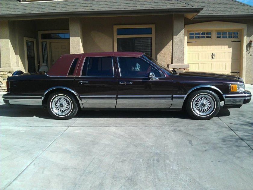 Lincoln Town car 1992