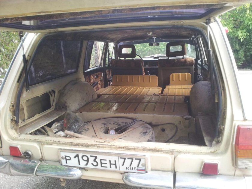 ГАЗ 2402 универсал салон