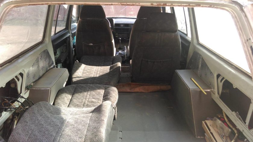 ГАЗ 2402 задние сиденья