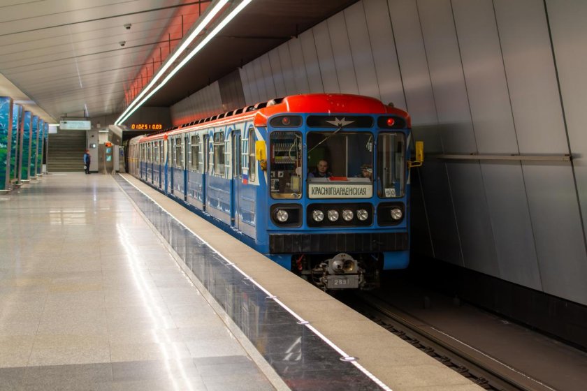 Метро Москва 81-717