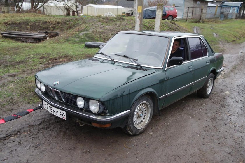 BMW e28 528i