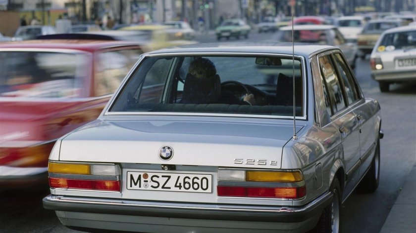 БМВ 525i 1983