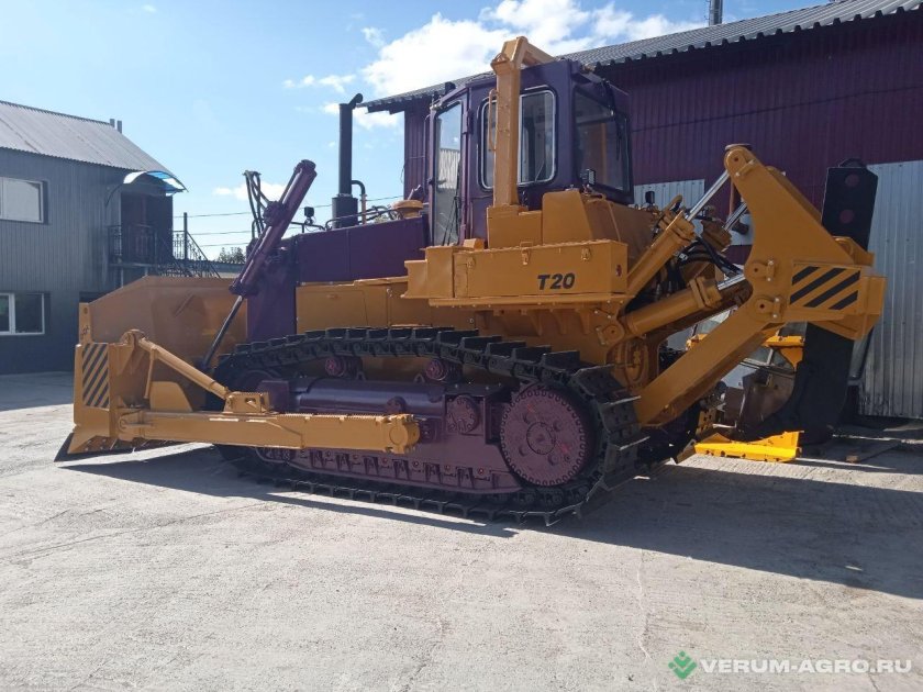 Бульдозер четра болотник