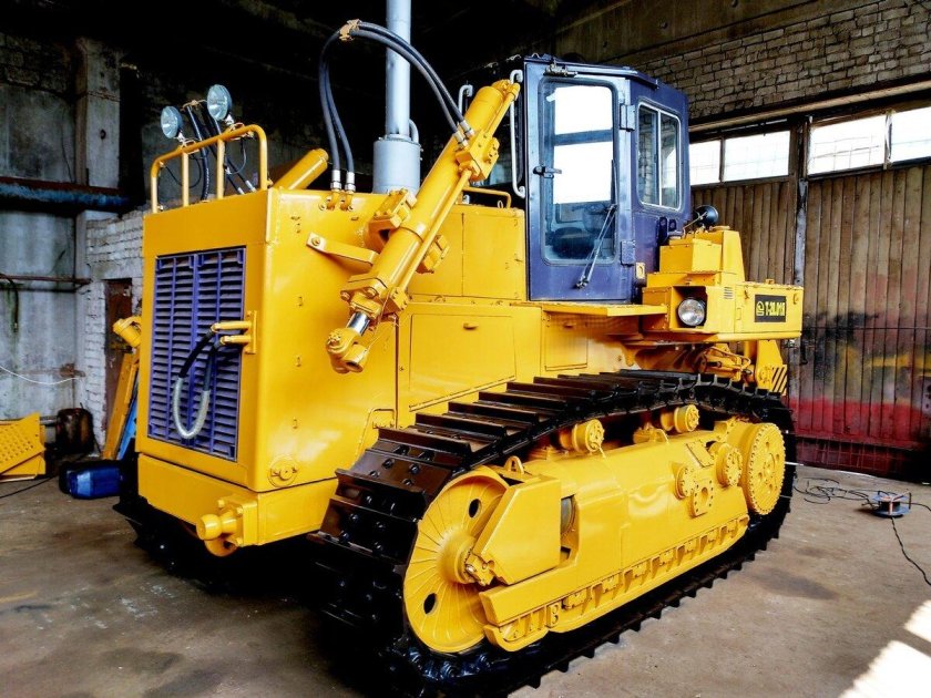 Бульдозер ЧЕТРА т20