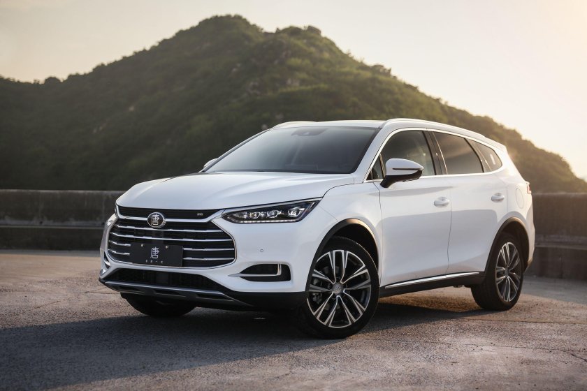 Электромобиль BYD Tang 2022