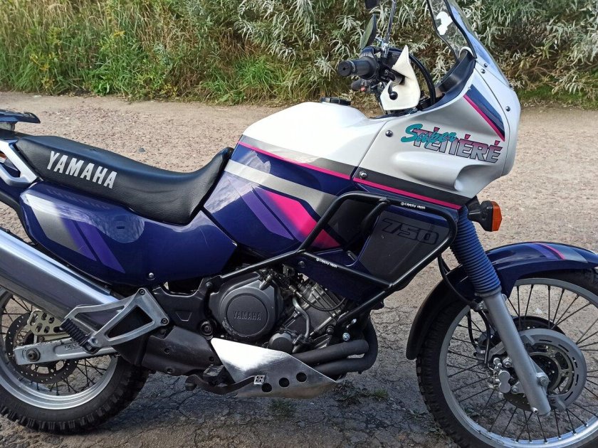 Yamaha xtz 750