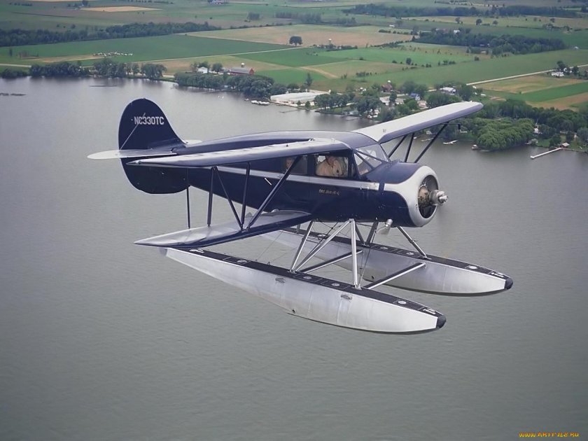 Биплан гидроплан