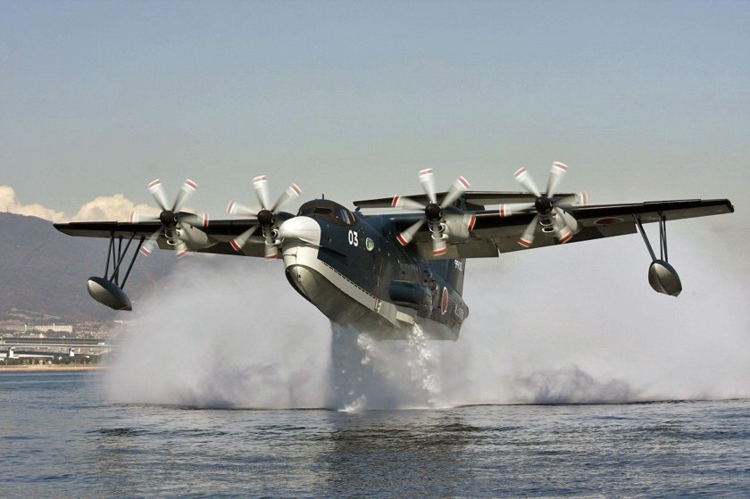 Самолета-амфибии SHINMAYWA us-2