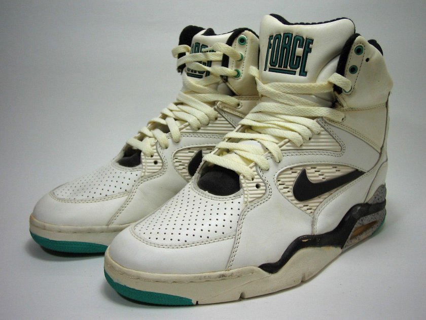 Nike Air Command Force 1990