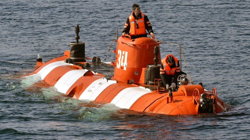 Глубоководный аппарат Лошарик