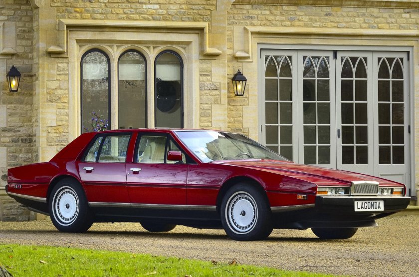 Астон мартин лагонда 1976