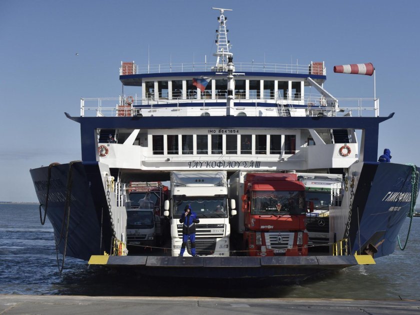 Паромная переправа через Керченский пролив