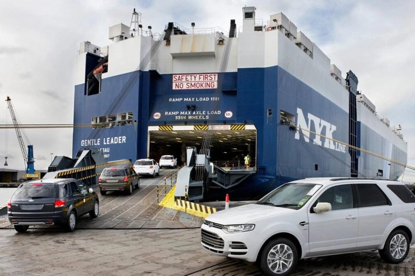 Авто на пароме