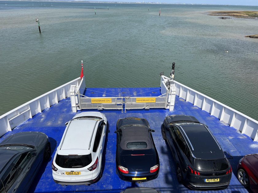 Паром в порту кавказ