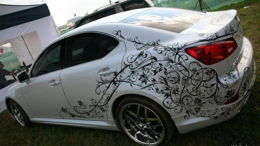 Аэрография на машине