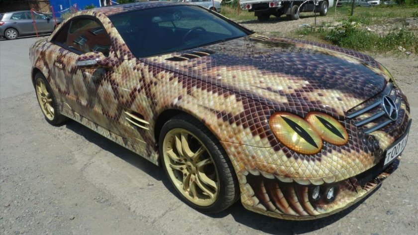 Разрисованная машина