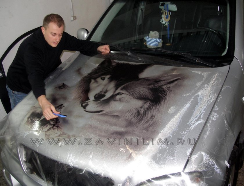 Аэрография на капот автомобиля