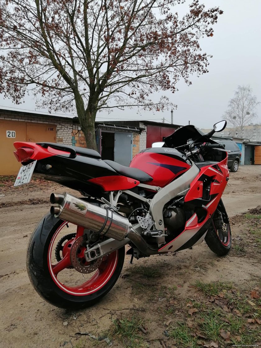 Спортивные мотоцикл