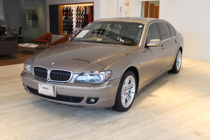 BMW 7 2006