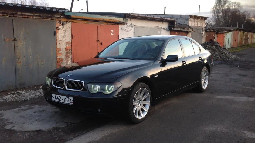 BMW 7 2003