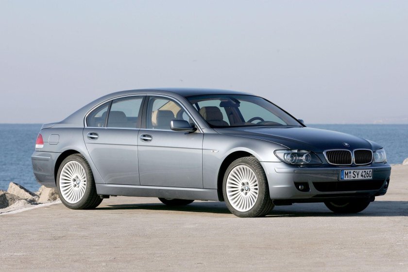 BMW 7 e65