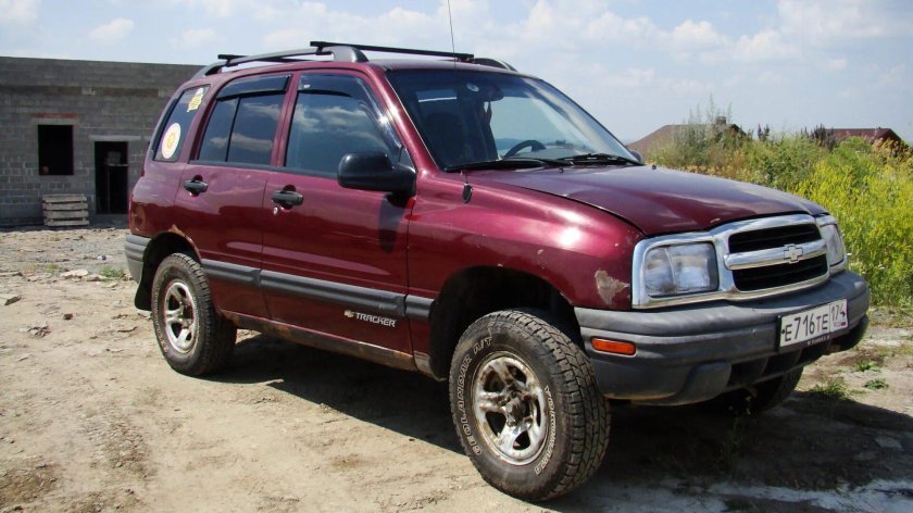 Chevrolet tracker 2003