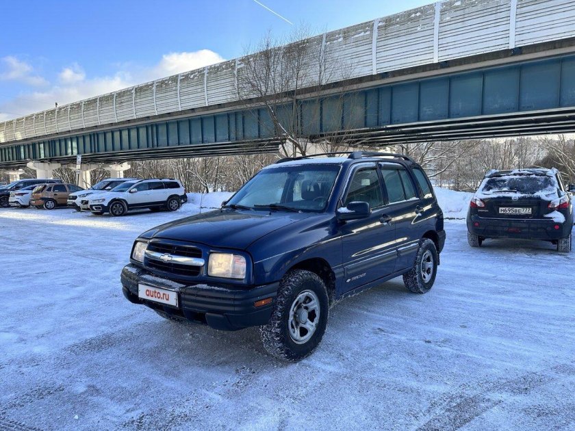 Шевроле трекер 2000г