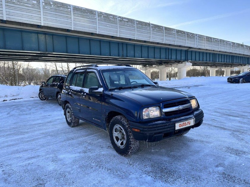 Chevrolet tracker 2000