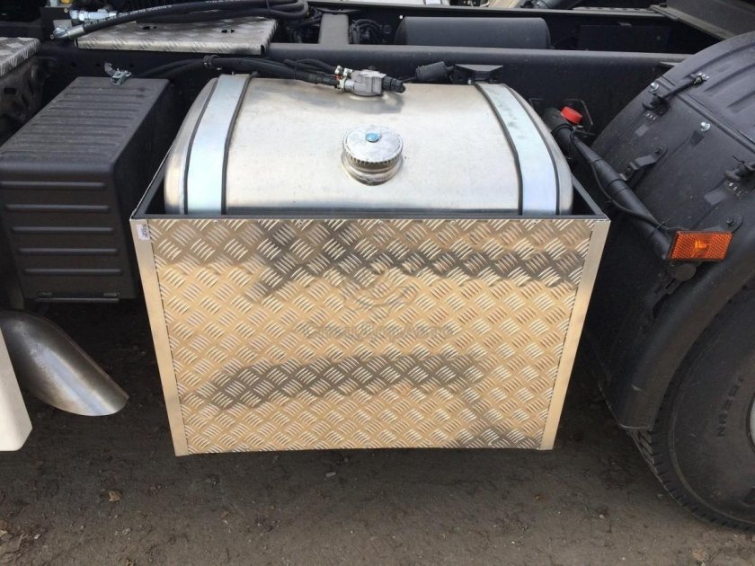 Защита бака КАМАЗ 43118