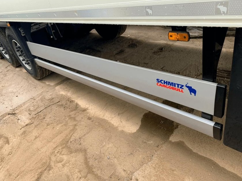 Боковой отбойник 67720 на полуприцеп Шмитц