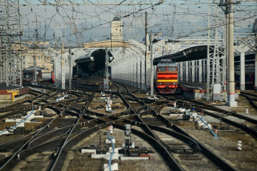Московский вокзал рельсы