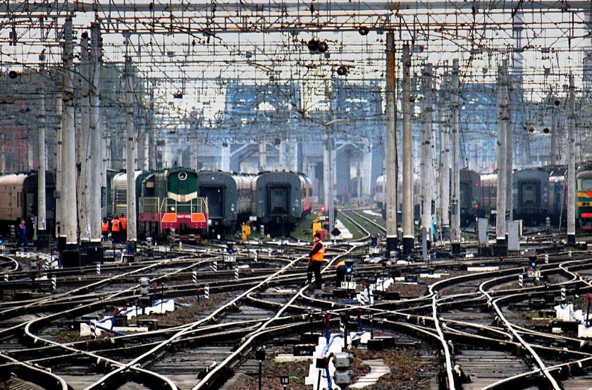 Поезда Октябрьской железной дороги