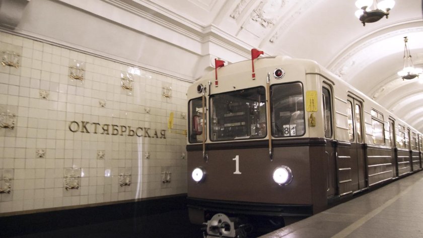 Октябрьская (станция метро, Калужско-Рижская линия)