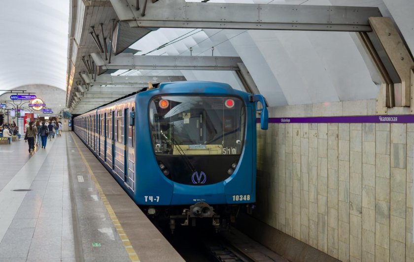 Вагон метро