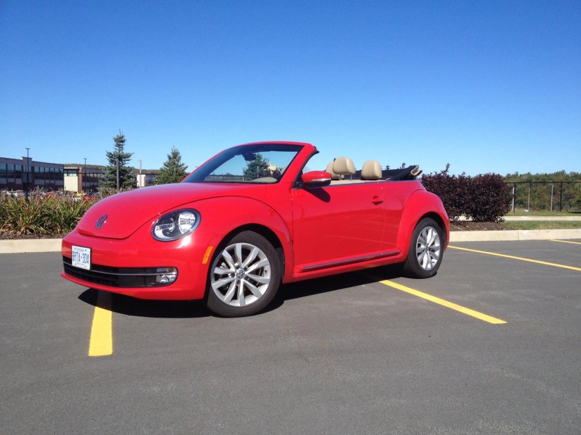 Volkswagen Beetle красный