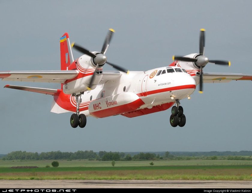 Самолет АН-32