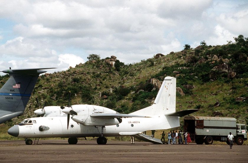 Самолет АН-32