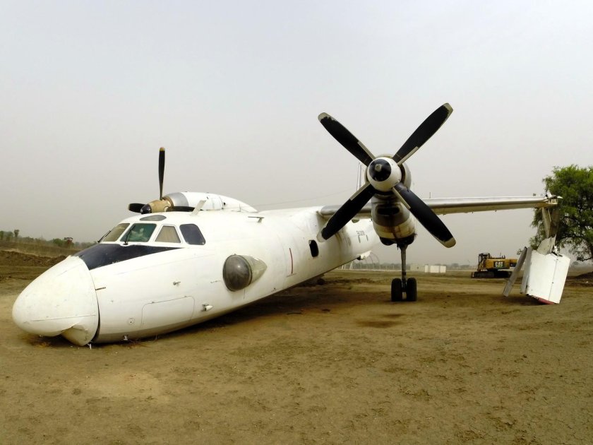 Самолет АН-32